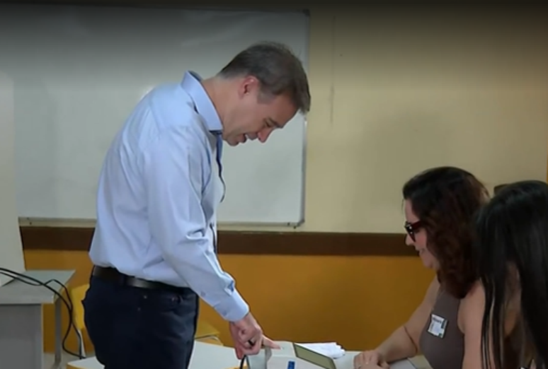 Ministro do STF Andr&eacute; Mendon&ccedil;a vota em Bras&iacute;lia 