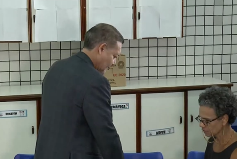 Kassio Nunes Marques vota em Bras&iacute;lia