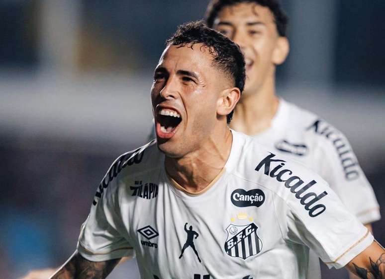Oliva aparece como principal op&ccedil;&atilde;o para ocupar a vaga de Neymar &ndash;