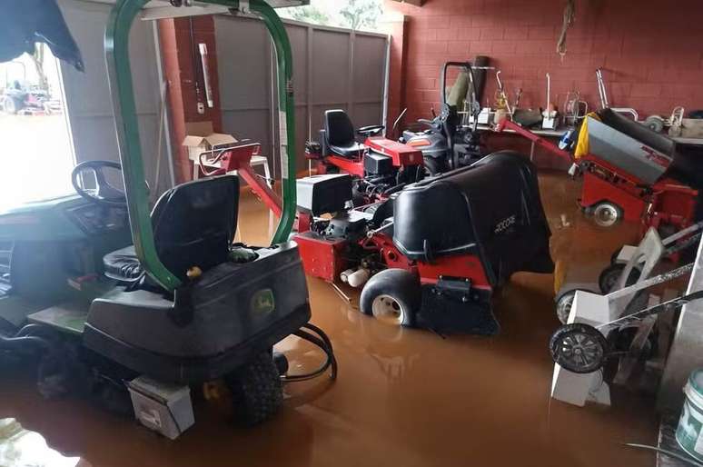 Maquin&aacute;rio usado na manuten&ccedil;&atilde;o foi preservado durante o alagamento &ndash;