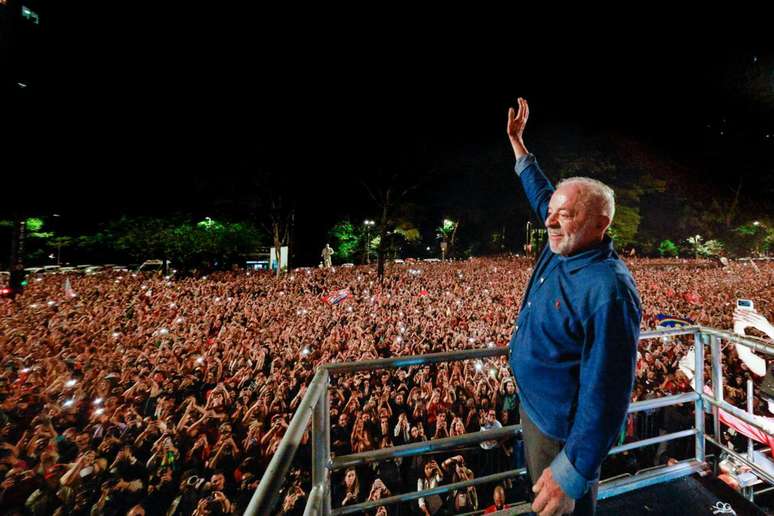 Lula em discurso de reelei&ccedil;&atilde;o em S&atilde;o Paulo, no &uacute;ltimo domingo, 25