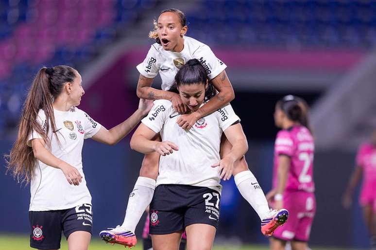 Jogadoras do Corinthians miram o t&iacute;tulo da Libertadores &ndash;
