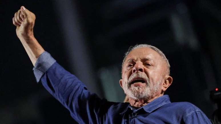Lula pediu, em comemora&ccedil;&atilde;o na Avenida Paulista, para ouvir o Hino da Independ&ecirc;ncia