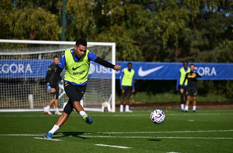 Atividade de prepara&ccedil;&atilde;o dos Blues antes de encarar o Liverpool &ndash;