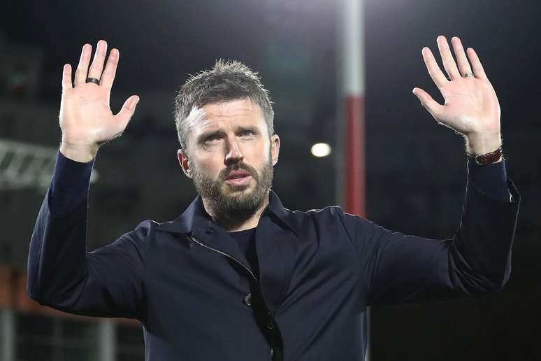 Michael Carrick vive primeira crise no comando do Manchester United &ndash;