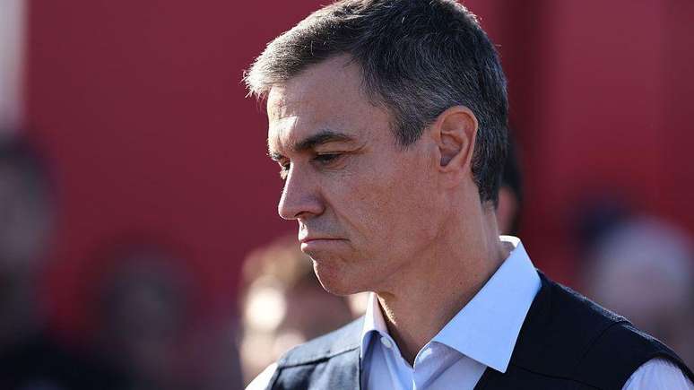 O presidente S&aacute;nchez afirmou que "n&atilde;o &eacute; aceit&aacute;vel" que a Espanha sofra dois acidentes com trens de alta velocidade em menos de um ano