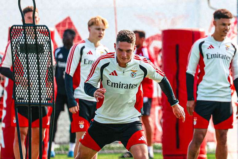 Atividade de prepara&ccedil;&atilde;o do Benfica antes do duelo na Ta&ccedil;a da Liga &ndash;