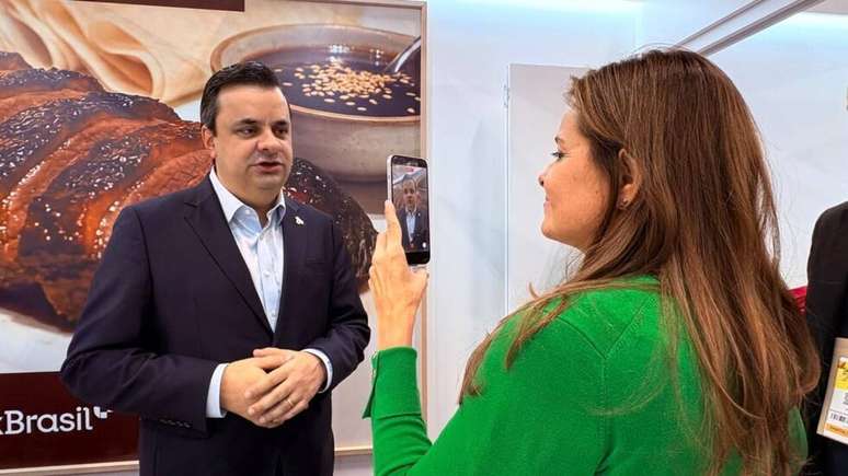 Roberto Perosa, presidente da Associa&ccedil;&atilde;o Brasileira das Ind&uacute;strias Exportadoras de Carnes (ABIEC). Em entrevista &agrave; Maria Paula Carvalho, da RFI. Em Paris, em 19 de outubro de 2026.
