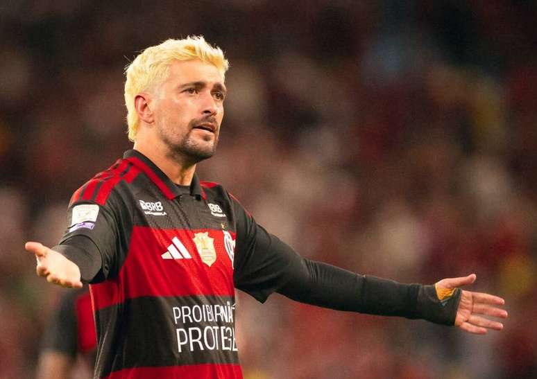 De volta de les&atilde;o, Arrascaeta j&aacute; volta a demonstrar import&acirc;ncia no elenco &ndash;