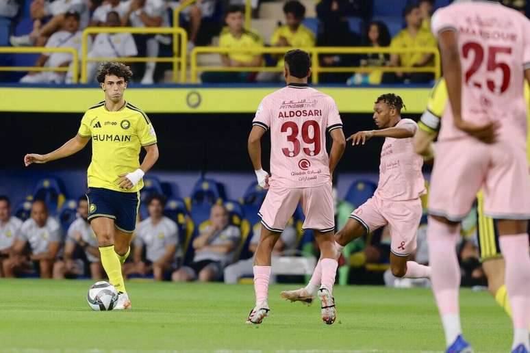 Jo&atilde;o Felix distribuiu quatro assist&ecirc;ncias na partida &ndash;