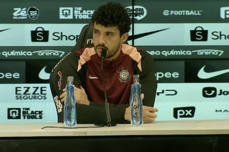 Gustavo Henrique saiu em defesa de Garro &ndash;