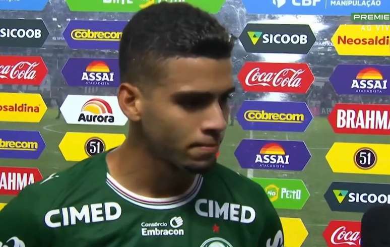 Arthur salvou em cima da linha uma grande chance do Saltos e garantiu o empate do Palmeiras &ndash;