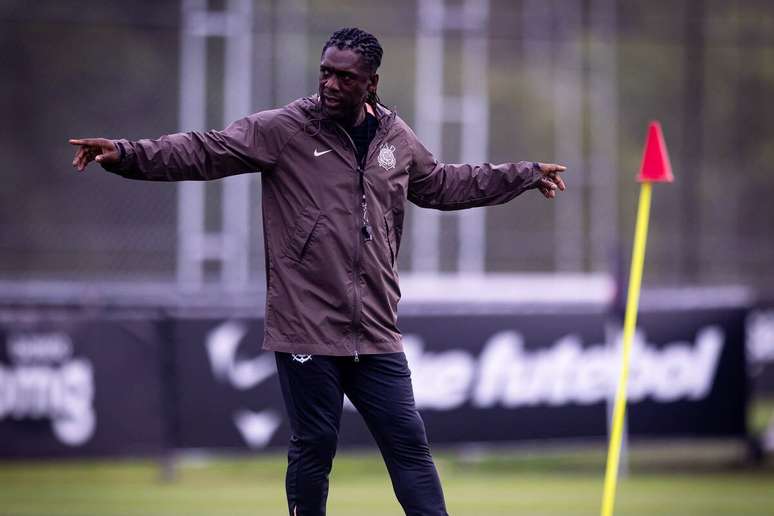 Seedorf busca primeira vit&oacute;ria no Corinthians para amenizar a crise &ndash;