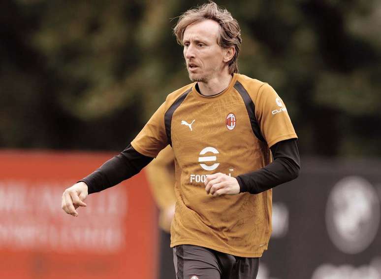 Luka Modric deve ser titular do Milan contra a Inter &ndash;