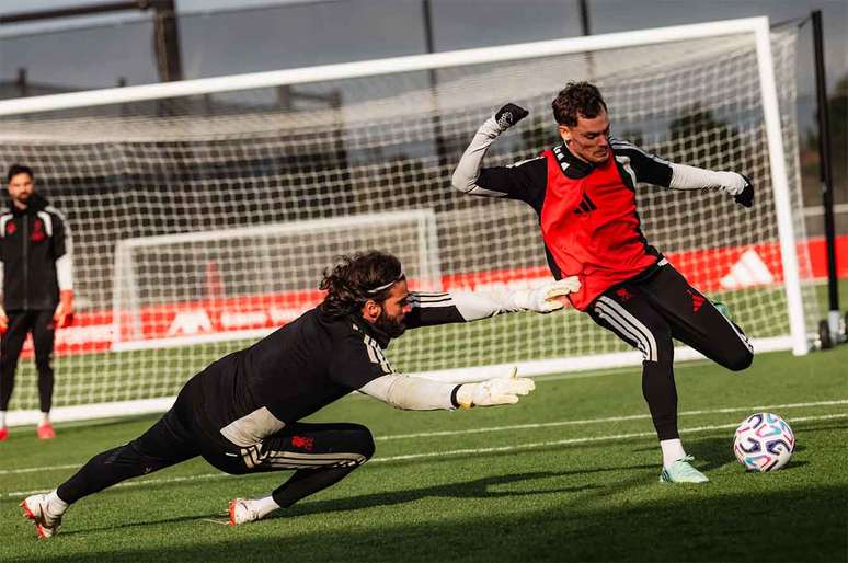 Liverpool se prepara para enfrentar o Arsenal neste domingo &ndash;