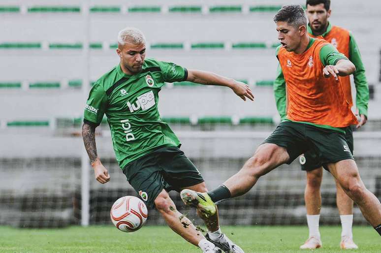 Treino do Racing Santander de olho no Real Madrid &ndash;