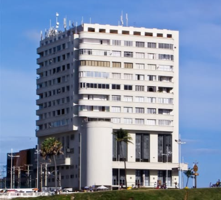 Edif&iacute;cil Oceania, em Salvador, fica de frente ao Farol da Barra