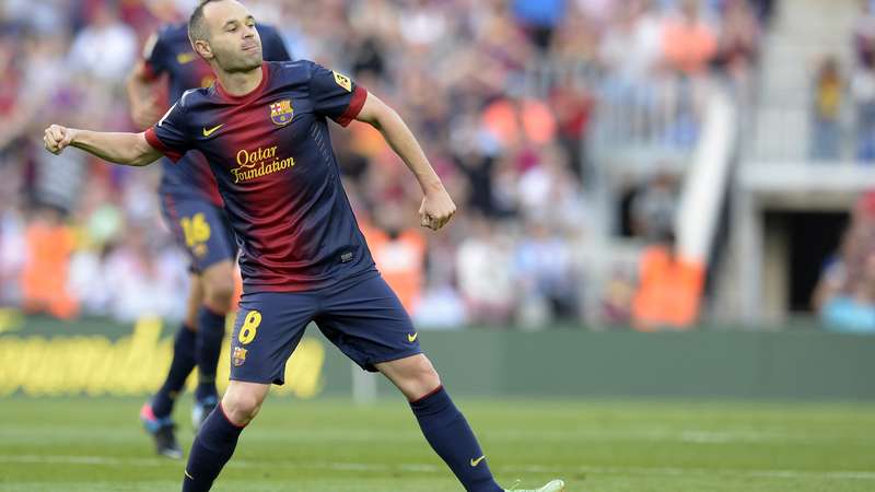 Iniesta afirma que Neymar é sinônimo máximo do futebol: 'Espetáculo