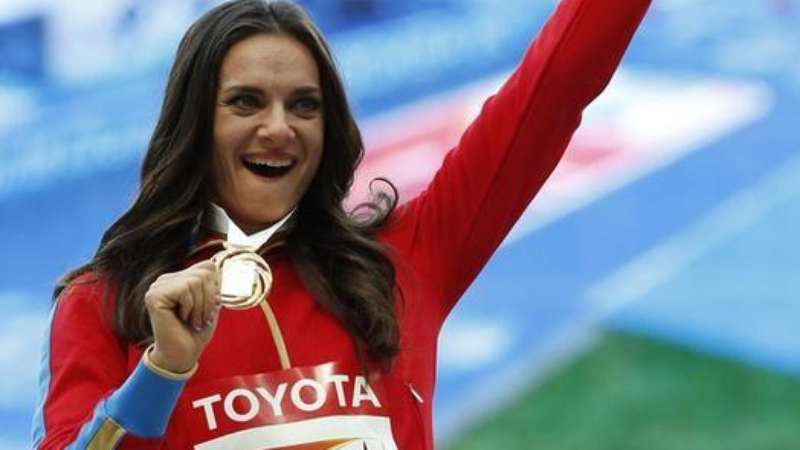 Isinbayeva Se Casa Com Atleta Russo 6 Meses Apos Dar A Luz