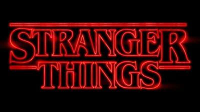 Stranger Things  Criadores prometem justiça para Barb na 2ª temporada