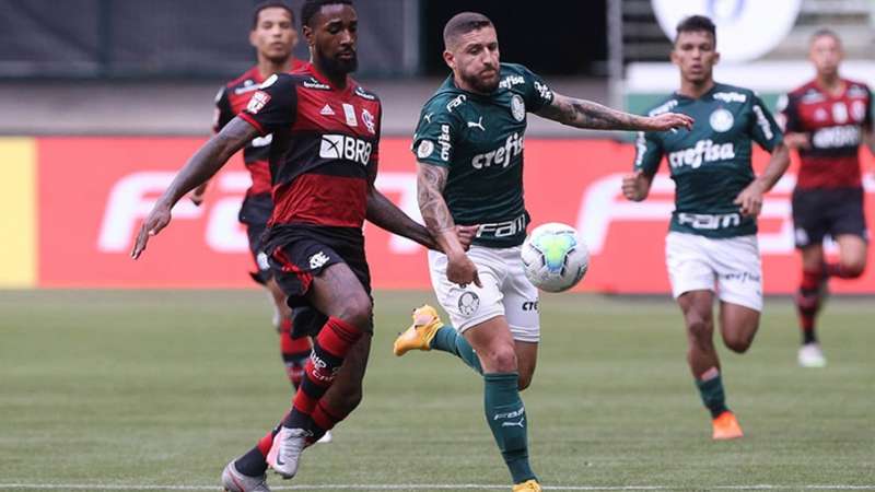 Palmeiras empata a jogar com menos um, Flamengo e Atlético Mineiro