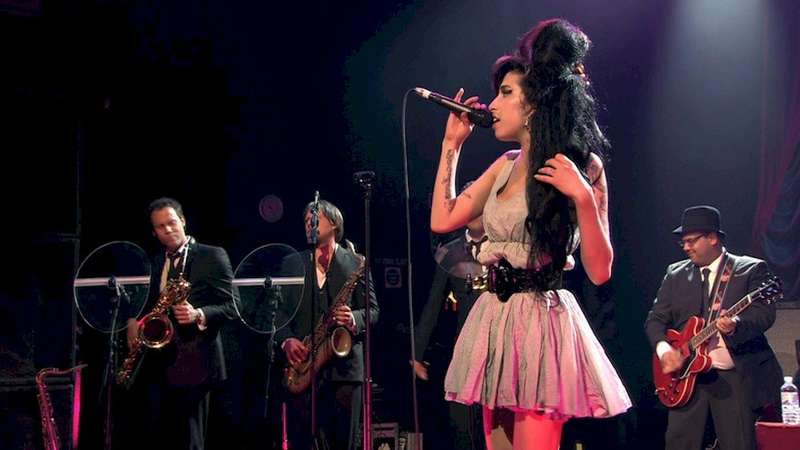 Guri visita Amy Winehouse