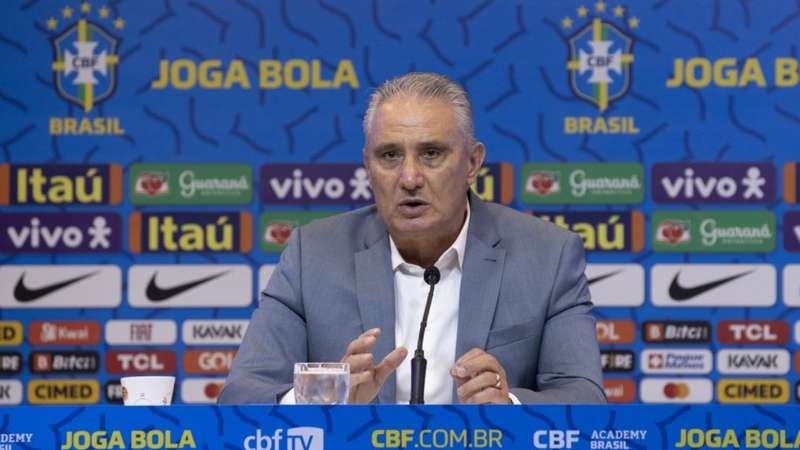 Tite diz que sofre com readaptação a clubes e é sincero sobre