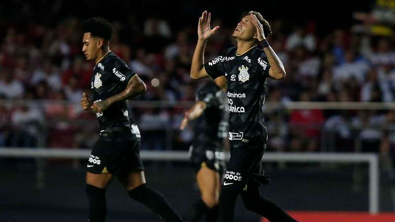 Após nova vitória do Corinthians sobre o São Paulo, Fiel tira onda