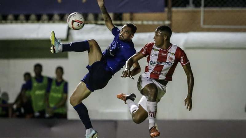 Cruzeiro: Gilberto comemora hat-trick e destaca evolu&Atilde;&sect;&Atilde;&pound;o do elenco