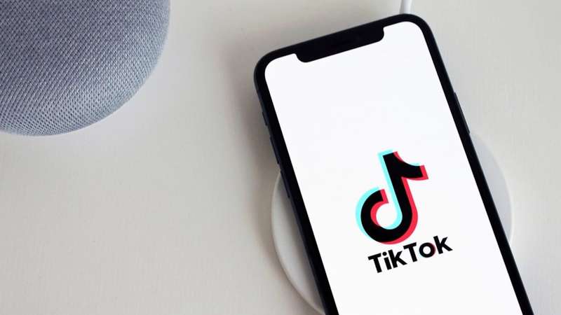 Canadá proíbe uso do TikTok em dispositivos governamentais - Forbes