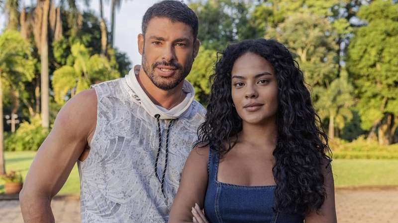 Bella Campos e Cauã Reymond batem-boca nos bastidores de 'Vale Tudo', diz revista