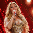 Beyoncé 'copia' look de Ludmilla e web reage: "Mãe e filha mesmo"