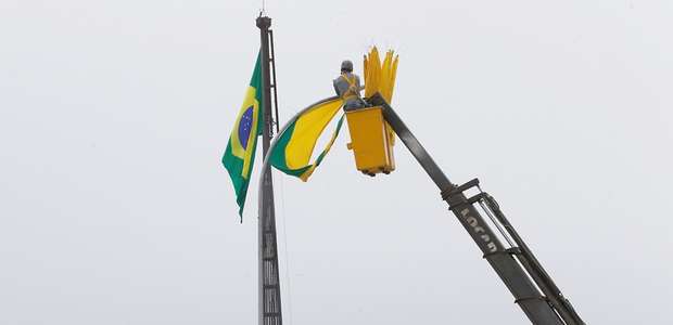 Decreto permite destruição de "aeronaves hostis" em posse