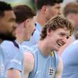 Seleção da Inglaterra é furtada nos EUA; dois suspeitos foram presos