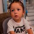 Menino de 2 anos confunde palavras em inglês e encanta a web