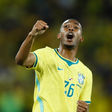 Ator vencedor do Oscar, Michael B. Jordan reage ao gol de Rayan na vitória do Brasil