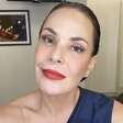 'Se enxerga': Carolina Ferraz reage a ataques sobre aparência e idade