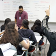 Educação básica avança e bate recorde, mas ensino médio continua distante da meta