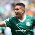 Paulinho volta a treinar no Palmeiras e está à disposição para duelo com o Chelsea