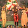 Após saída de Virginia, Anitta é coroada rainha de bateria na Grande Rio