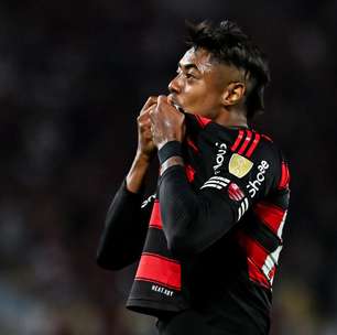 Bruno Henrique, carrasco do Inter, põe o Fla em vantagem nas oitavas