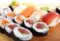 A nutricionista Rachel Beller alerta que o sushi pode n&atilde;o ser uma op&ccedil;&atilde;o de alimento saud&aacute;vel e pouco cal&oacute;rico. "Um sushi t&iacute;pico cont&eacute;m entre 290 e 350 calorias e possui uma quantidade de carboidrato equivalente a duas fatias e meia de p&atilde;o", afirmou ela