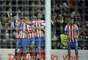 Jogadores do Atl&eacute;tico de Madrid comemoram o gol da virada contra o Real Madrid