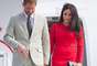 Meghan Markle &eacute; tra&iacute;da por look ao desembarcar em Tonga, no aeroporto de Fua'amotu, em Fiji, nesta quinta-feira, 25 de outubro de 2018