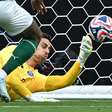 Quem é Cláudio Ramos, 'paredão' que parou o Palmeiras no Mundial