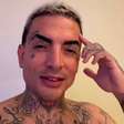 MC Guimê reage a críticas por tatuagens no rosto e rebate pedidos para removê-las