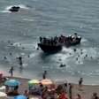 Embarcação chega com dezenas de imigrantes em praia na Espanha
