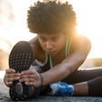 Personal trainer lista 3 exercícios que ajudam a empinar o bumbum