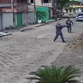 Vídeo mostra PM matando adolescente já rendido no Espírito Santo Foto: Reprodução