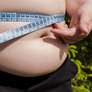 Se mexer mais e comer melhor são parte da estratégia para perder gordura Foto: iStock / Jairo Bouer